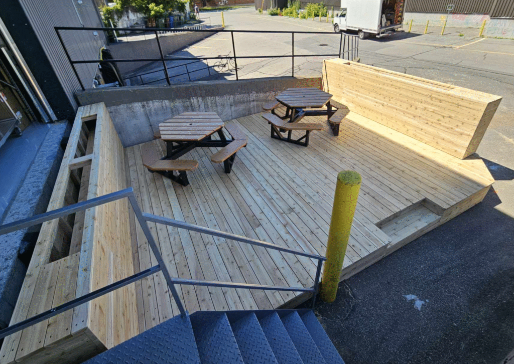 Terrasse en cèdre de l'est 2