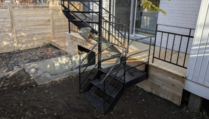 Balcon et terrasse en cèdre de l'est